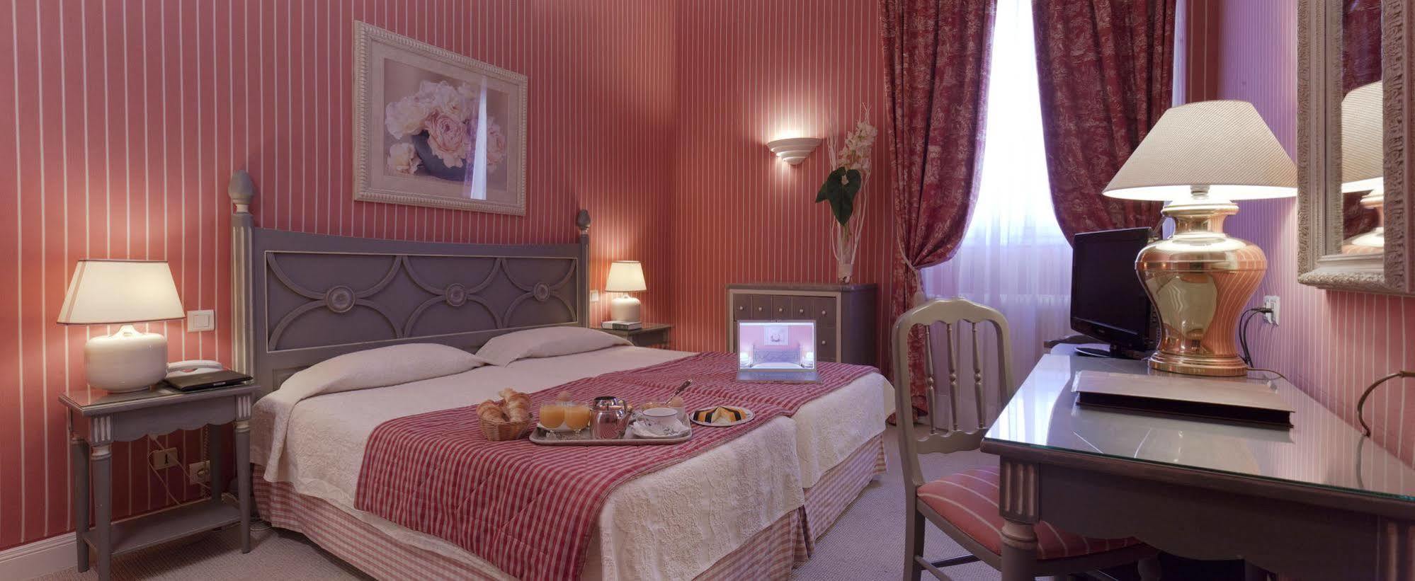Hotel Beaubourg Париж Экстерьер фото